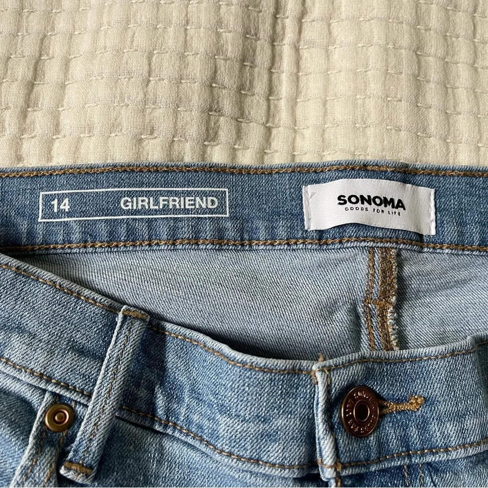 Sonoma Light Blue Distressed Ankle Jeans